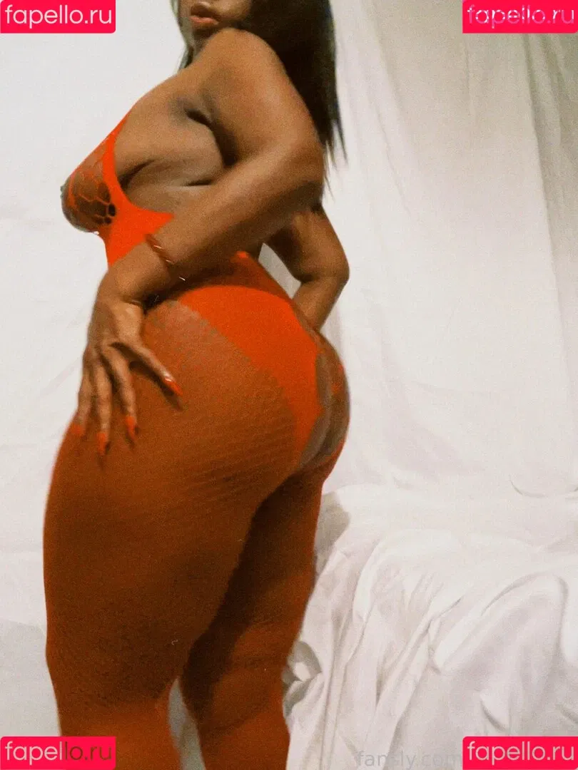melanin.babe Onlyfans Photo Gallery 