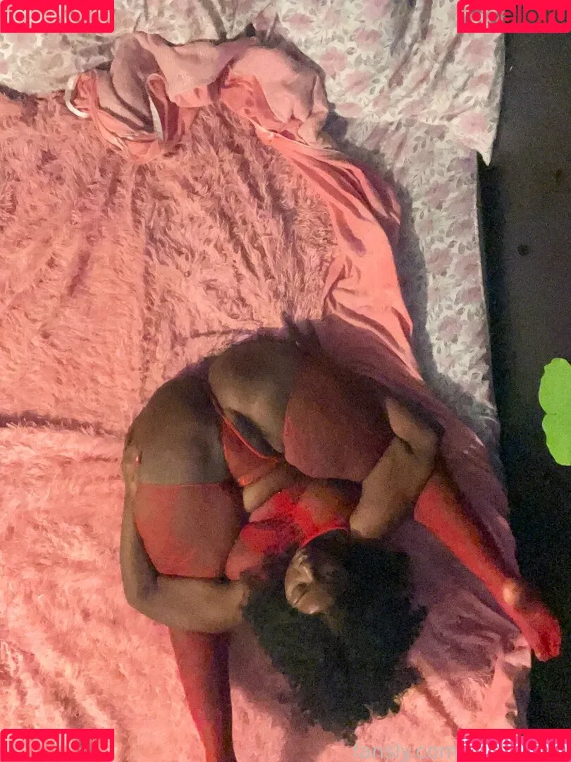 melanin.babe Onlyfans Photo Gallery 