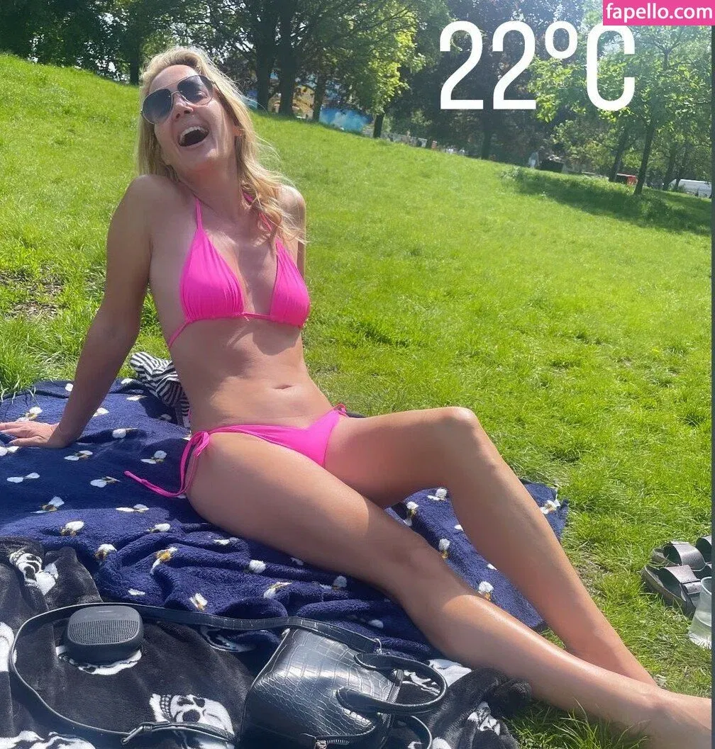 Isla Traquair Onlyfans Photo Gallery 