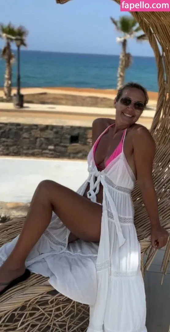 Isla Traquair Onlyfans Photo Gallery 