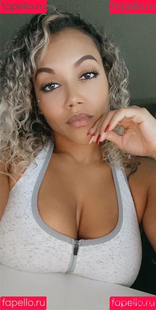 nickole1022 Onlyfans Photo Gallery 