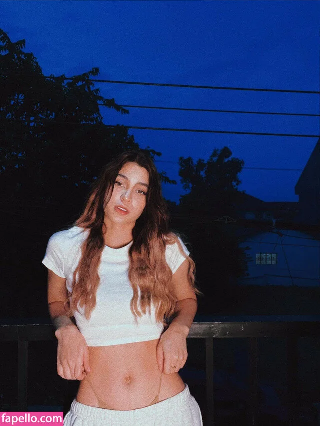 Criselda Alvarez Onlyfans Photo Gallery 