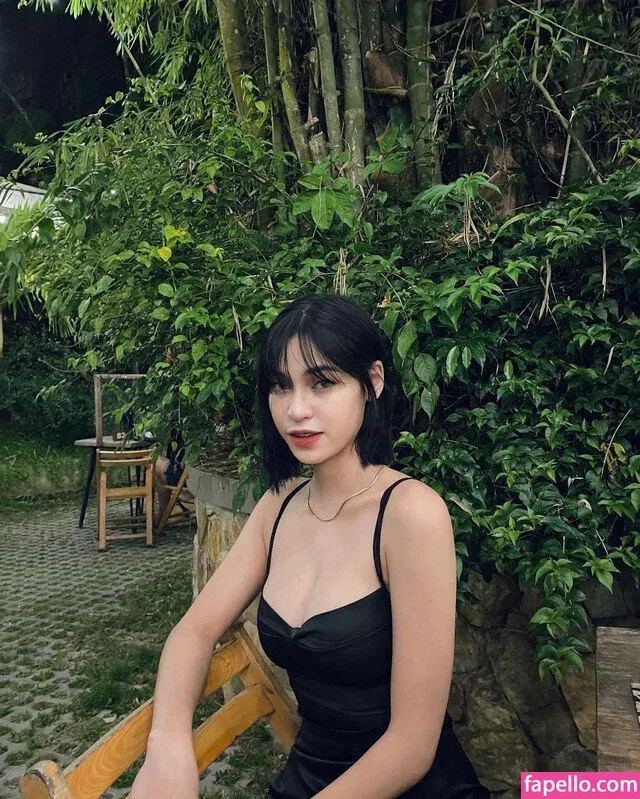 Criselda Alvarez Onlyfans Photo Gallery 