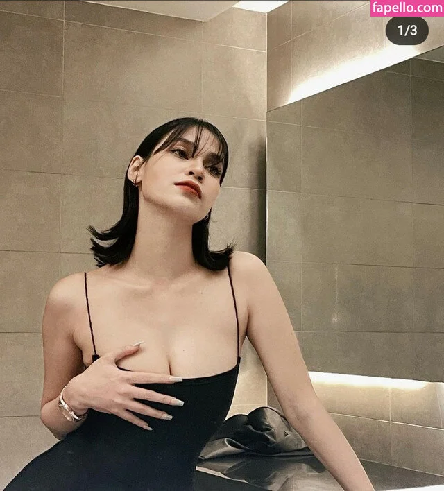 Criselda Alvarez Onlyfans Photo Gallery 