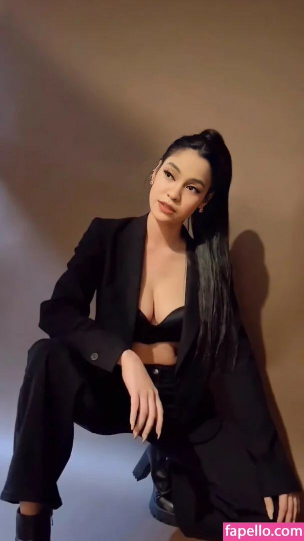 Criselda Alvarez Onlyfans Photo Gallery 