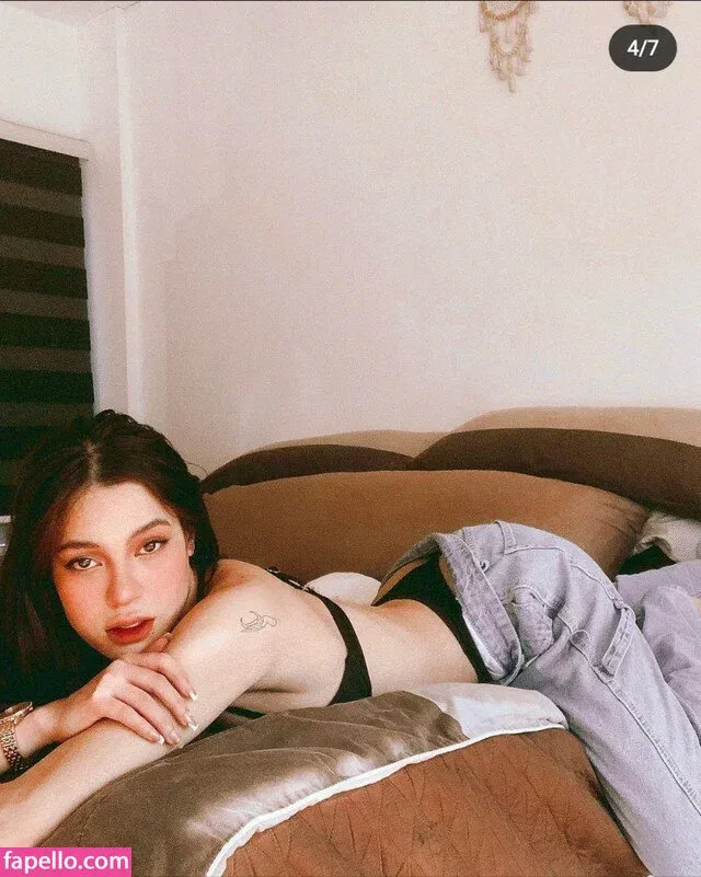 Criselda Alvarez Onlyfans Photo Gallery 