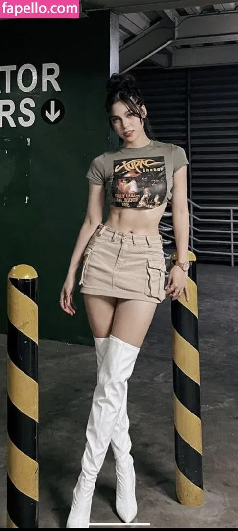 Criselda Alvarez Onlyfans Photo Gallery 