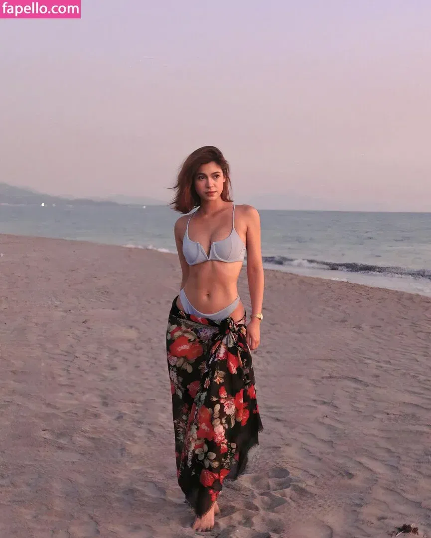 Criselda Alvarez Onlyfans Photo Gallery 