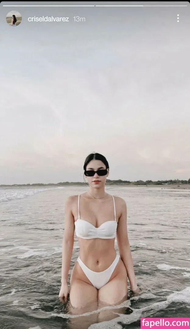 Criselda Alvarez Onlyfans Photo Gallery 