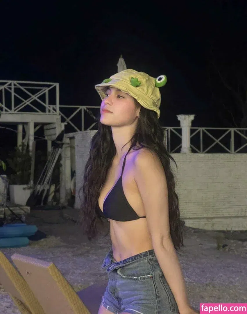 Criselda Alvarez Onlyfans Photo Gallery 