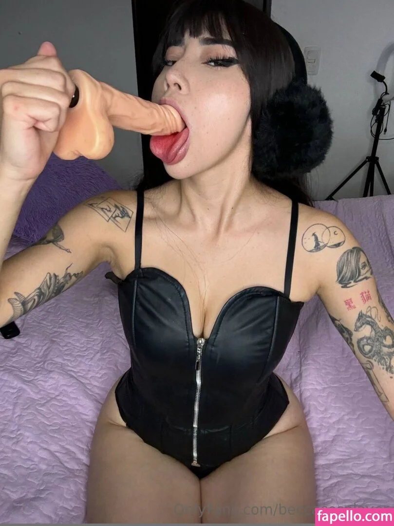 Becca Ackerman Onlyfans Photo Gallery 