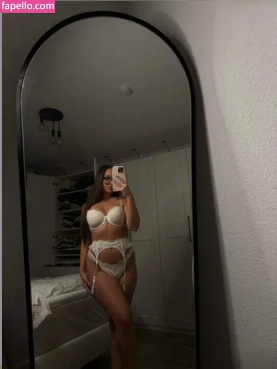 Vanessajolie Onlyfans Photo Gallery 