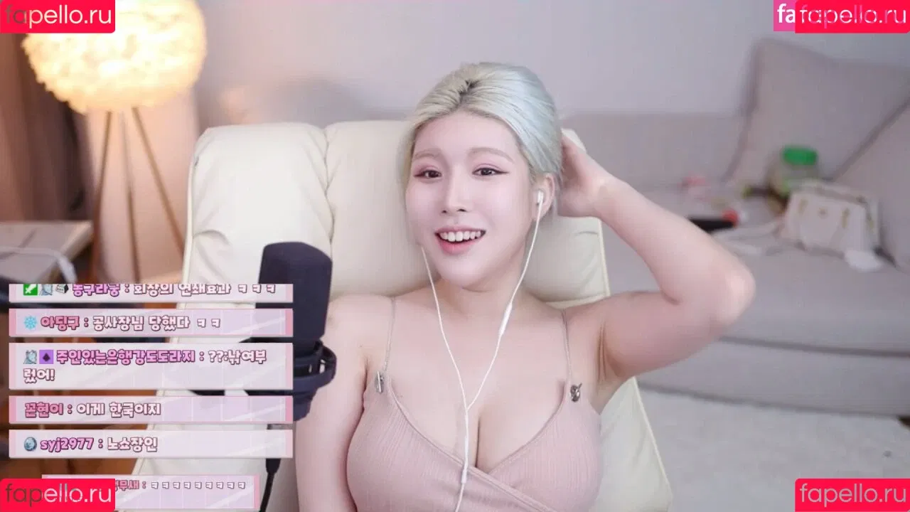 ishimimugi Onlyfans Photo Gallery 
