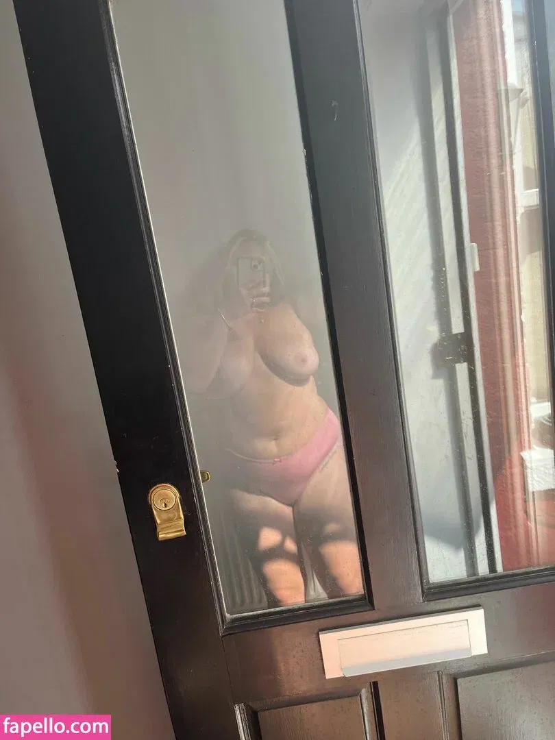 Lola Night Onlyfans Photo Gallery 