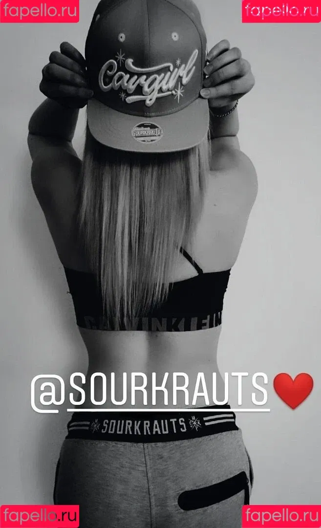 lea.srkrts Onlyfans Photo Gallery 
