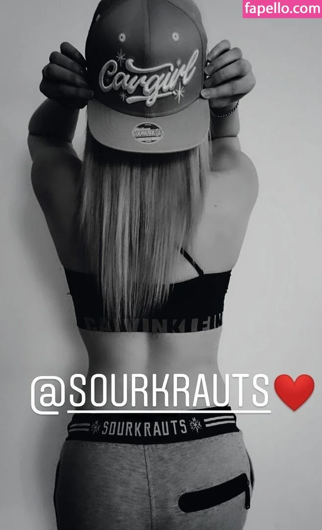 lea.srkrts Onlyfans Photo Gallery 