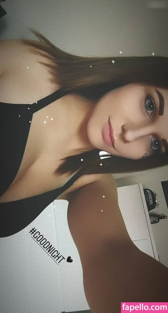 lea.srkrts Onlyfans Photo Gallery 