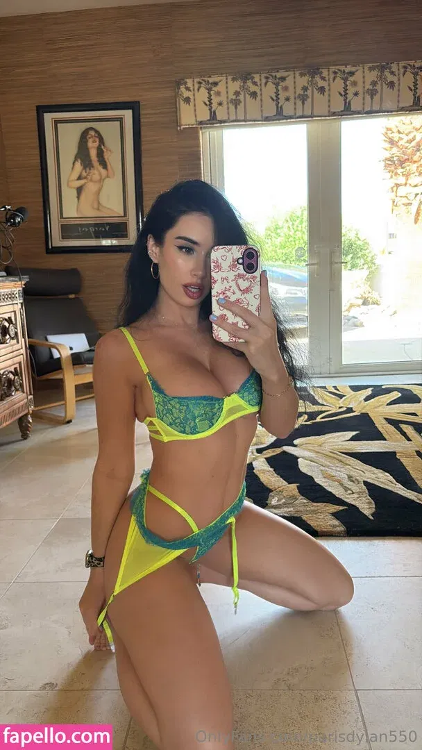 parisdylan550 Onlyfans Photo Gallery 