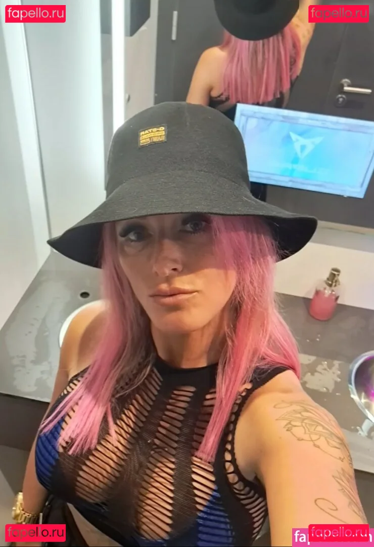 Tati_ink Onlyfans Photo Gallery 