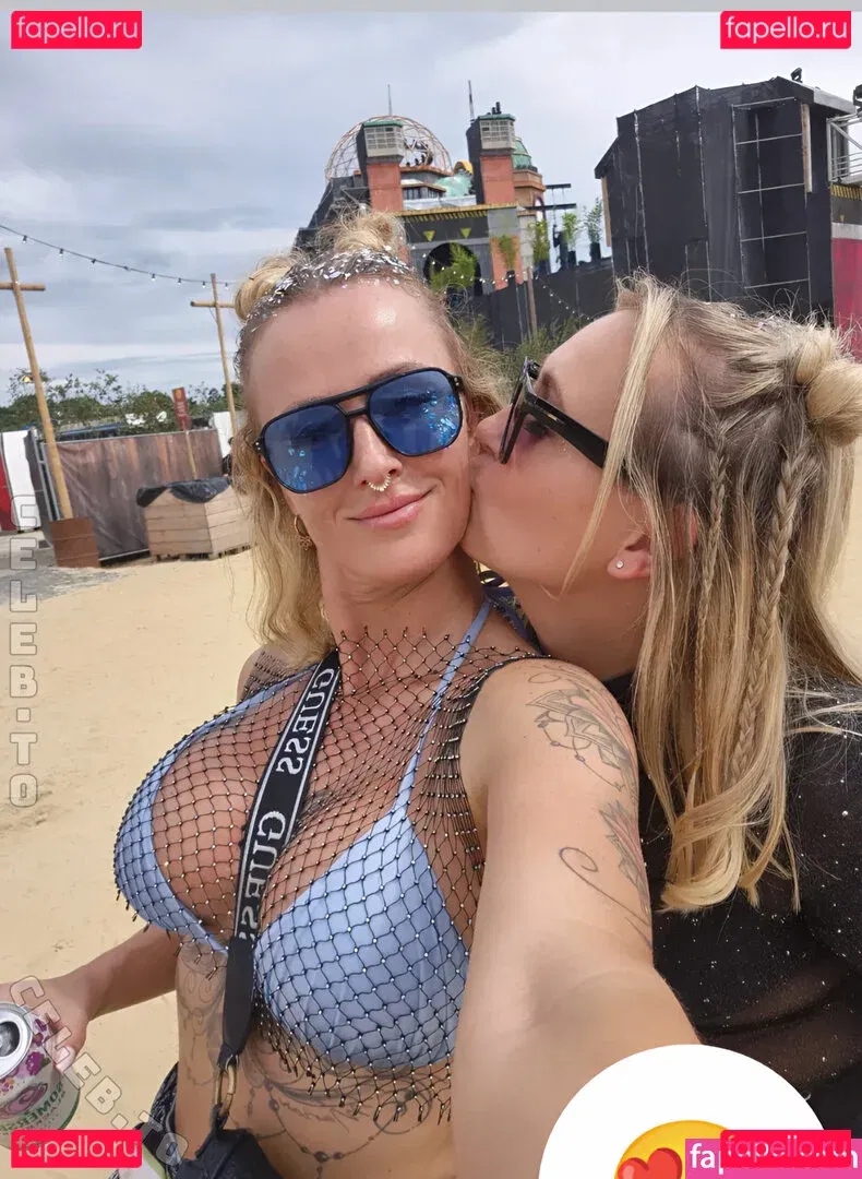 Tati_ink Onlyfans Photo Gallery 