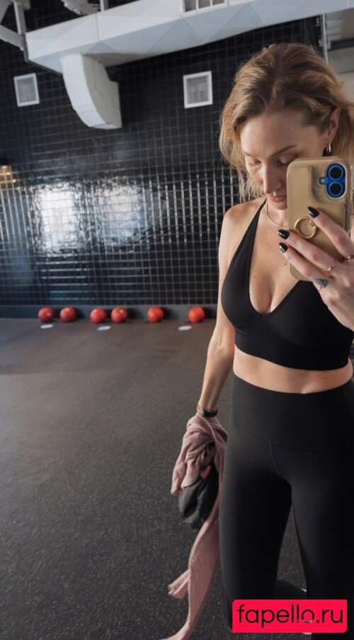 Maude Garrett Nude Onlyfans Photo 18