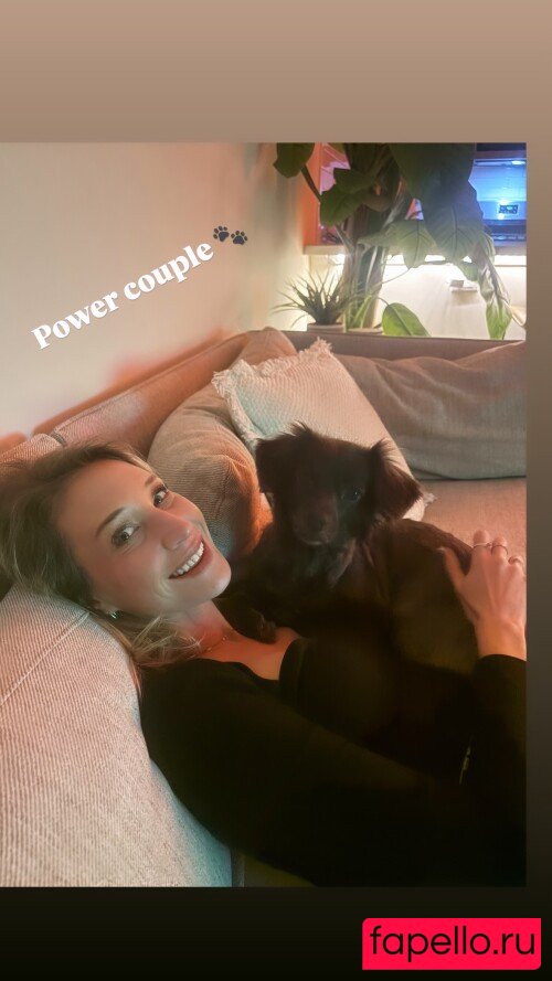 Maude Garrett Nude Onlyfans Photo 9
