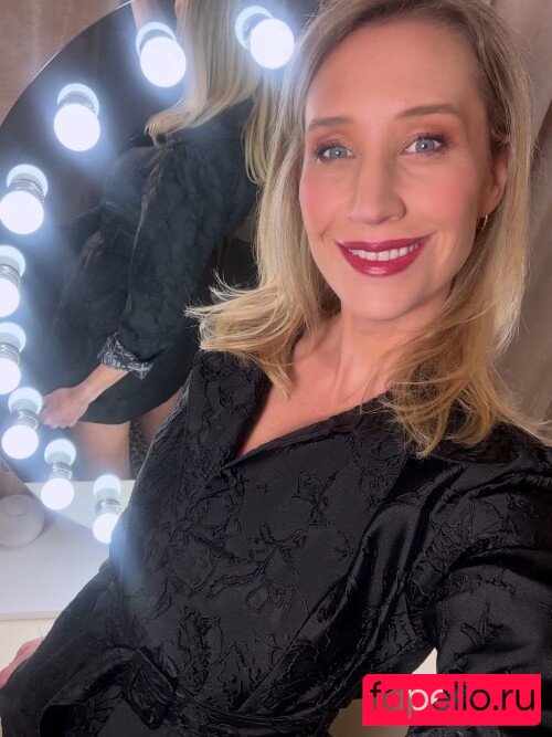 Maude Garrett Nude Onlyfans Photo 4