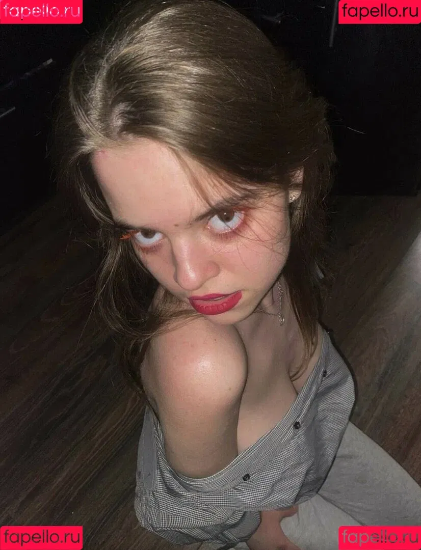 Daria Aref Onlyfans Photo Gallery 