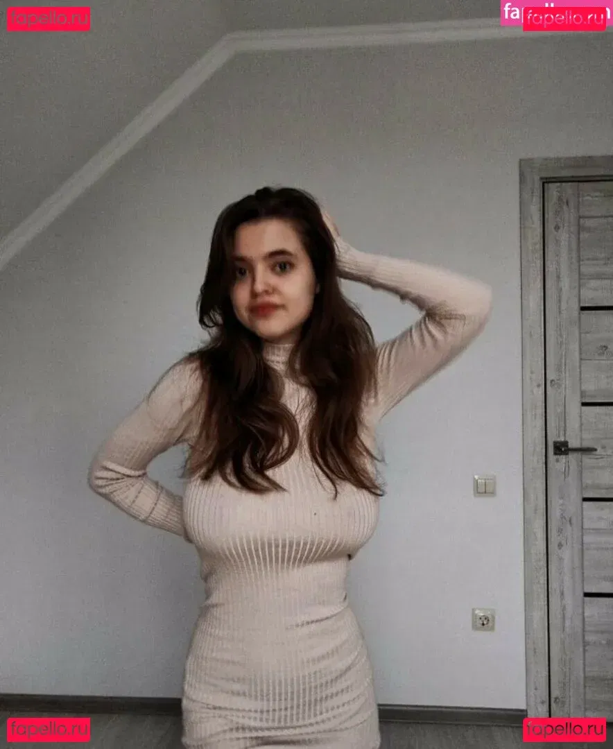 Daria Aref Onlyfans Photo Gallery 