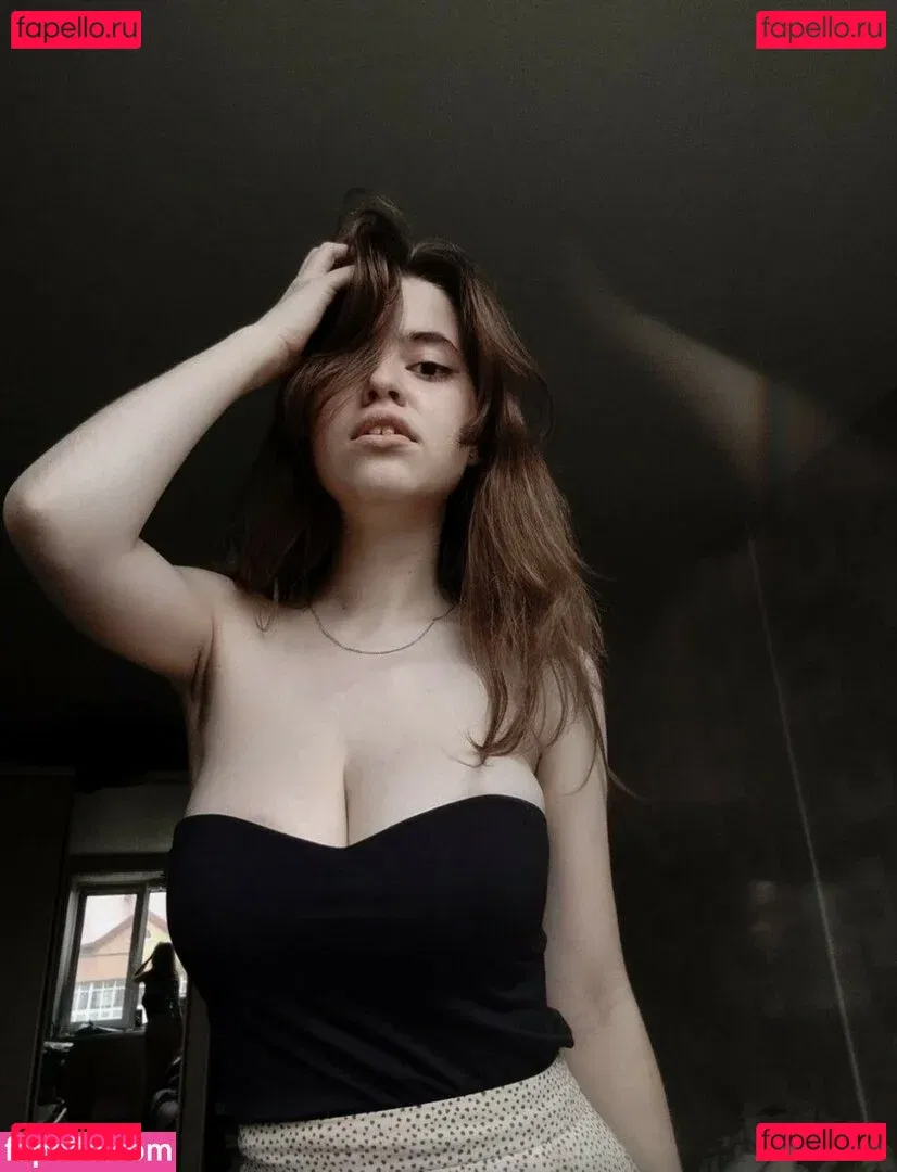 Daria Aref Onlyfans Photo Gallery 