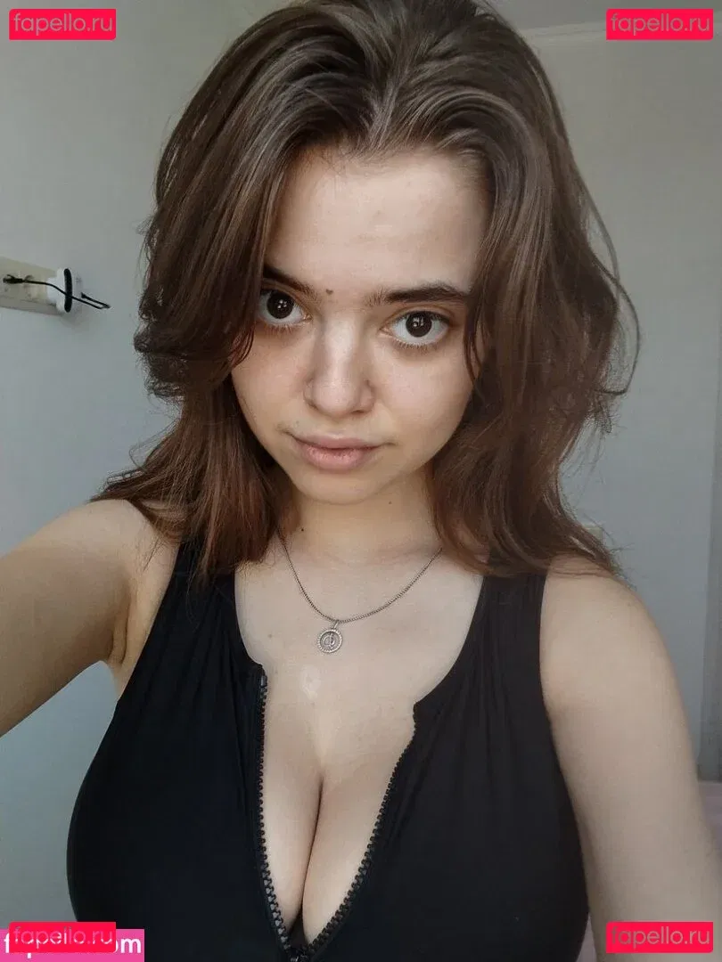 Daria Aref Onlyfans Photo Gallery 