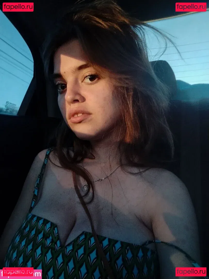 Daria Aref Onlyfans Photo Gallery 