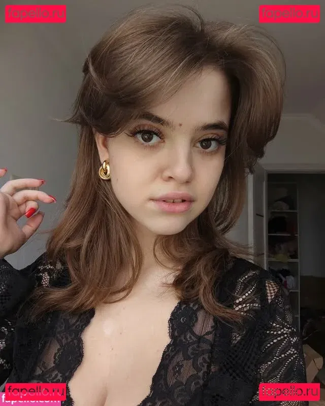 Daria Aref Onlyfans Photo Gallery 