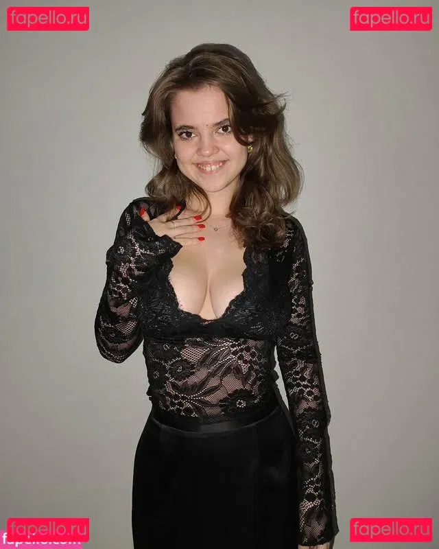 Daria Aref Onlyfans Photo Gallery 