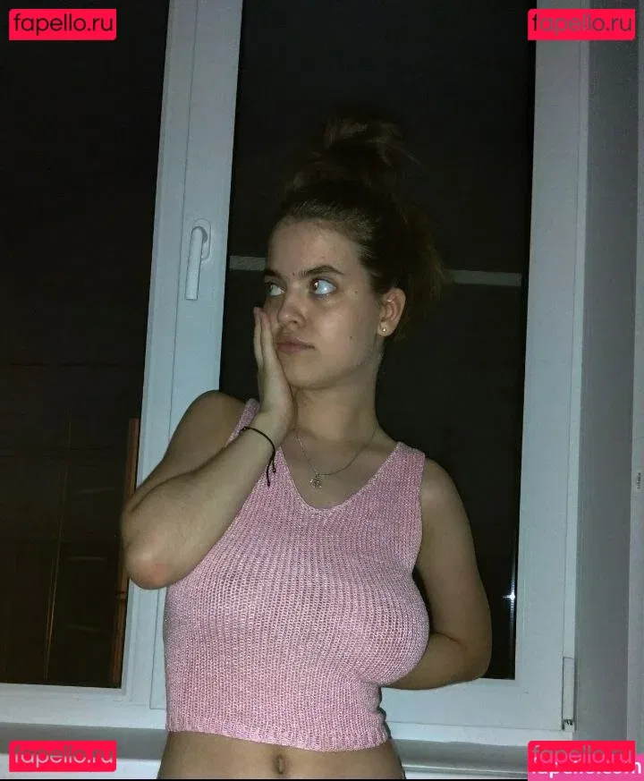 Daria Aref Onlyfans Photo Gallery 