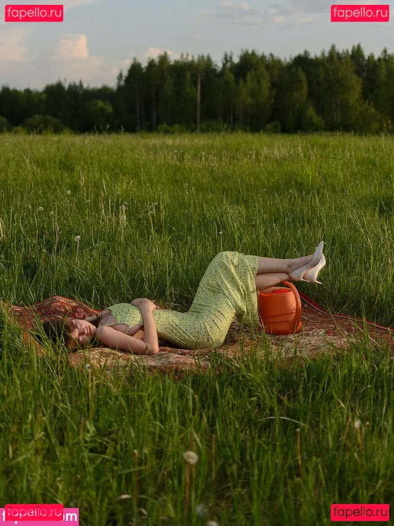 Daria Aref Onlyfans Photo Gallery 