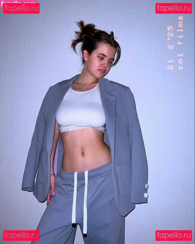 Daria Aref Onlyfans Photo Gallery 