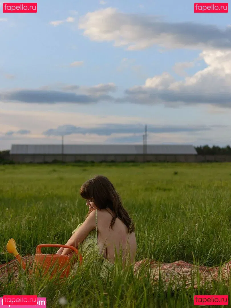 Daria Aref Onlyfans Photo Gallery 