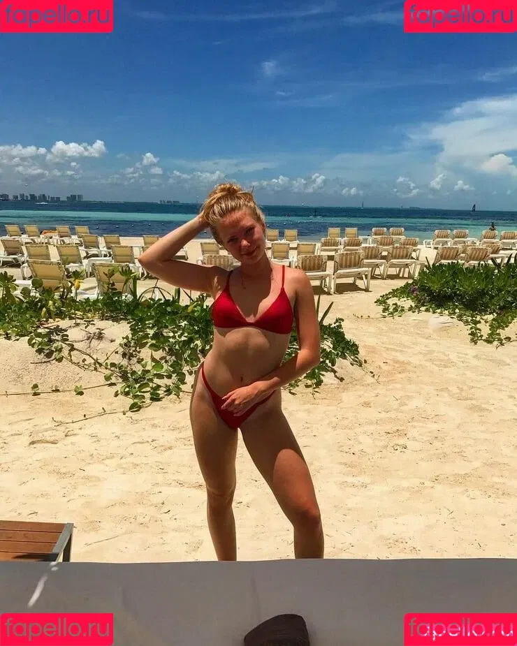 Emilia McCarthy Onlyfans Photo Gallery 