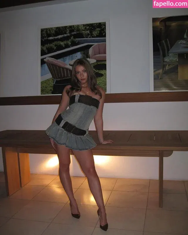 Emilia McCarthy Onlyfans Photo Gallery 