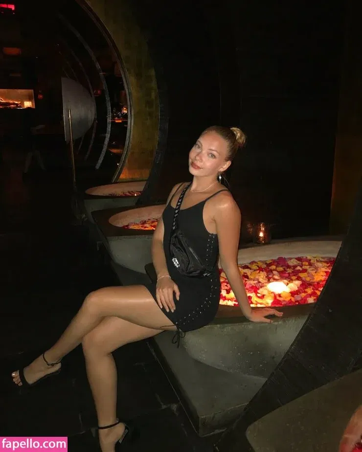 Emilia McCarthy Onlyfans Photo Gallery 