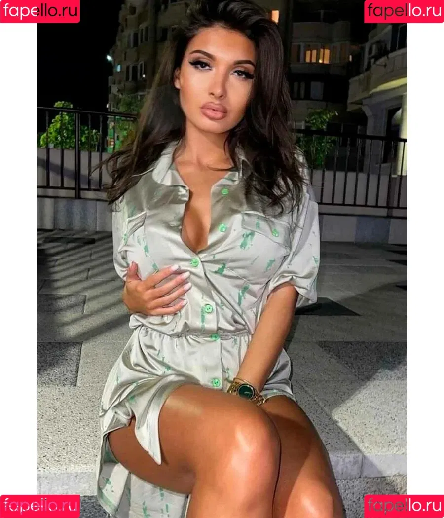 Adriannalinnaa Onlyfans Photo Gallery 