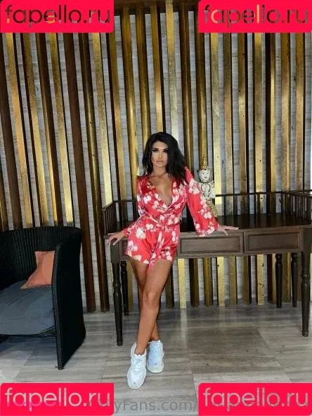 Adriannalinnaa Onlyfans Photo Gallery 