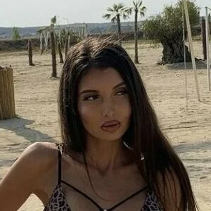 Adriannalinnaa Onlyfans Photo Gallery 