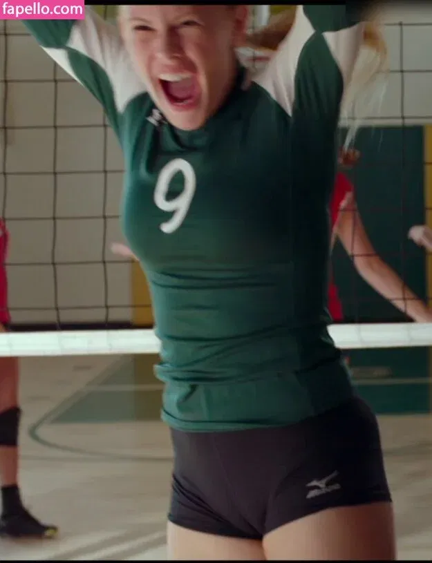 Danika Yarosh Onlyfans Photo Gallery 