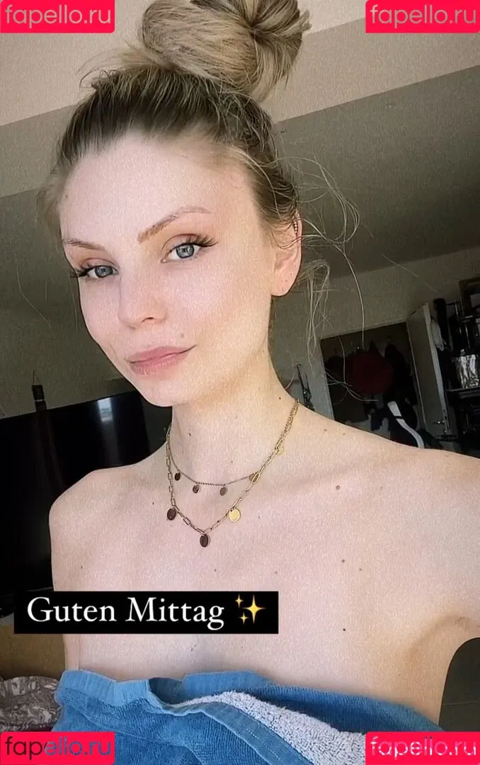 Kira Karambole Onlyfans Photo Gallery 