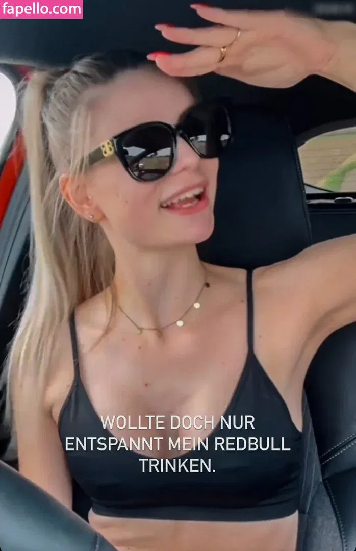 Kira Karambole Onlyfans Photo Gallery 