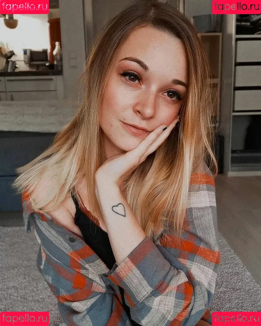rainbowf0x Onlyfans Photo Gallery 