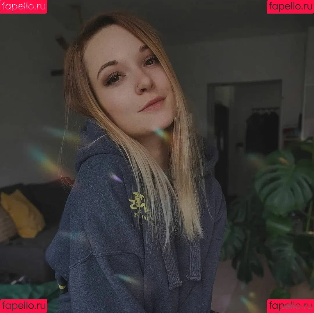 rainbowf0x Onlyfans Photo Gallery 