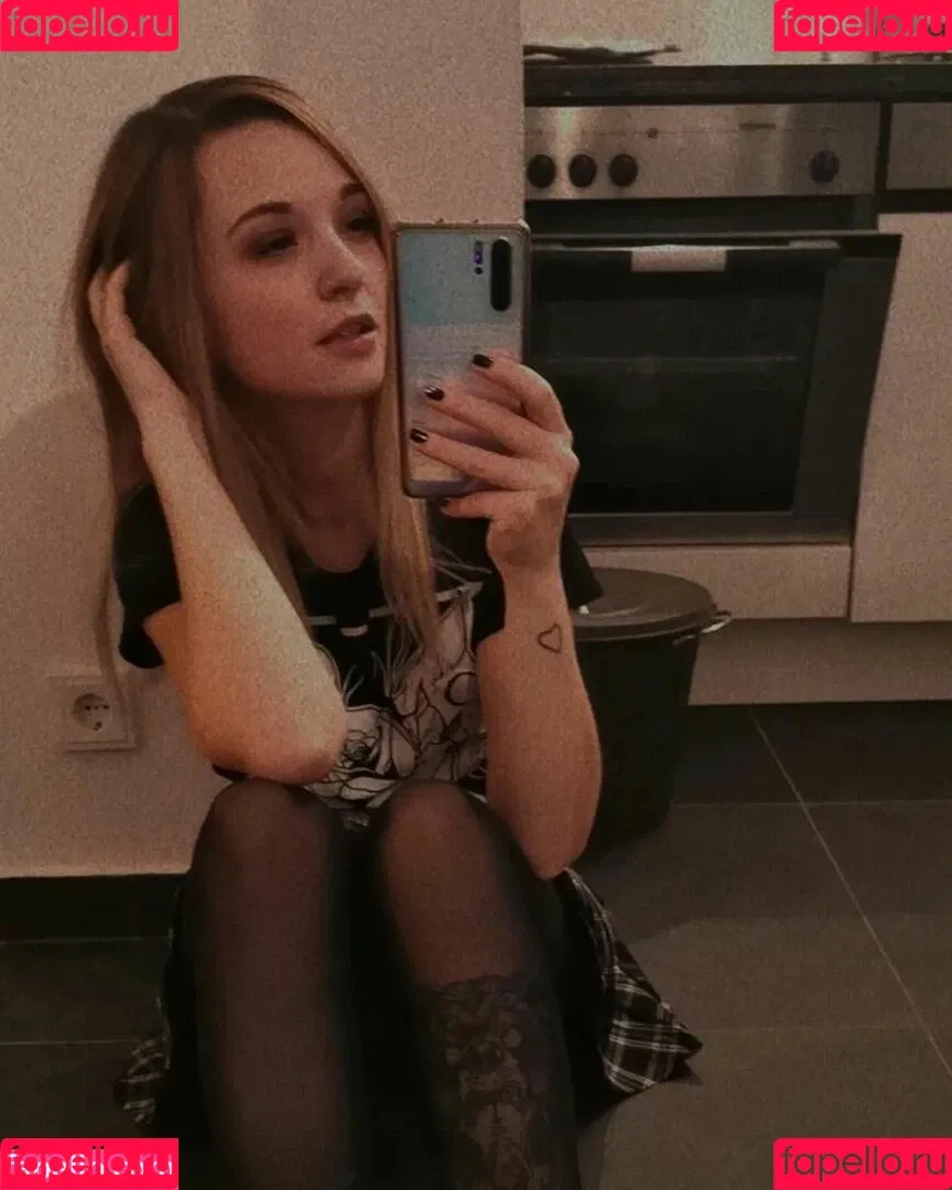 rainbowf0x Onlyfans Photo Gallery 